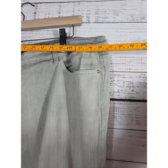 Michael Kors Women's 20W Plus Size Jean Gray Stretch Denim Straight Leg - Picture 3 of 5